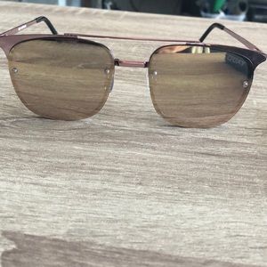 QUAY Sunglasses